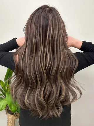 ロング カラー ご予約 宜しくお願いします！のヘアスタイル