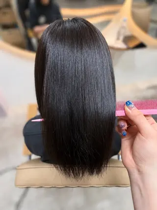 ミディアム 栁原 舞琴のヘアスタイル