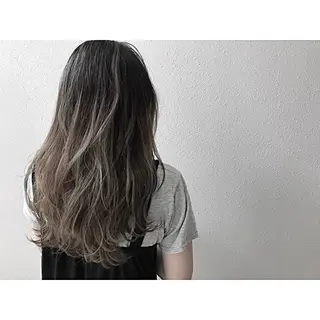 セミロング カラー 荒木 拓也のヘアスタイル