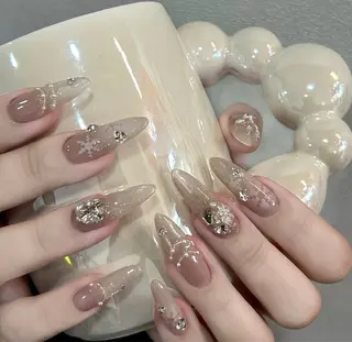 ネイル D-BEAUTY Nailsalonのネイルデザイン