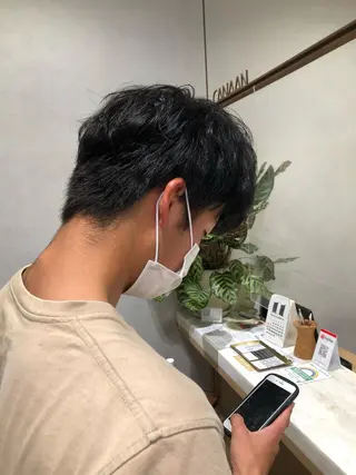 カラー メンズ 艶透明感カラー/ ルーズパーマ/田中のヘアスタイル