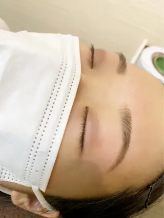脱毛美容サロン1st ピーリング/ワックスの眉毛・アイブロウイメージ