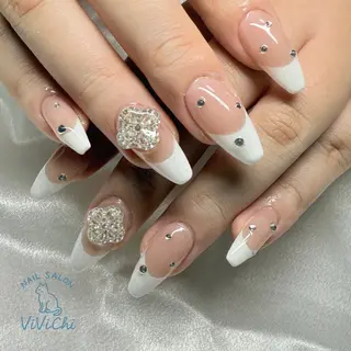 ネイル ViViChi 梨帆のネイルデザイン