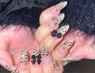 ミディアム 尾張 玖羽のネイルデザイン