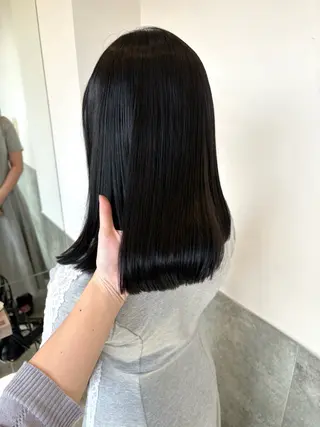 ミディアム カラー mao ｜ 柔らか艶カラー🫧のヘアスタイル