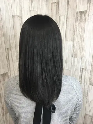 セミロング 松下 輝璃のヘアスタイル