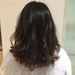 ミディアム 艶髪 森田/嵩士のヘアスタイル