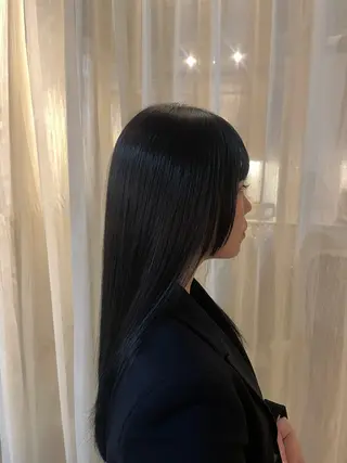 ロング 藤原 百花のヘアスタイル