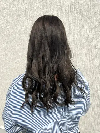 ロング カラー cyan Amiのヘアスタイル
