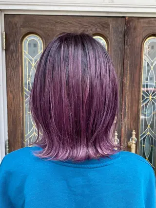ミディアム カラー 山西 真琴のヘアスタイル