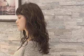 ロング ブリーチ/ハイトーン 天童市/SERINAのヘアスタイル