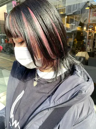 ミディアム カラー パーマ ヘアアレンジ メンズ キッズ ネイル mana 暖色カラーカットのヘアスタイル