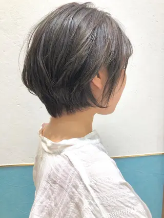 ショート カラー Lond labのヘアスタイル