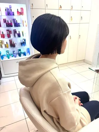 ショート ブリーチ透明感カラー /レイヤー👗しずかのヘアスタイル