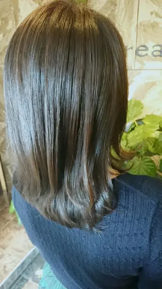 ミディアム 清水 旭美のヘアスタイル