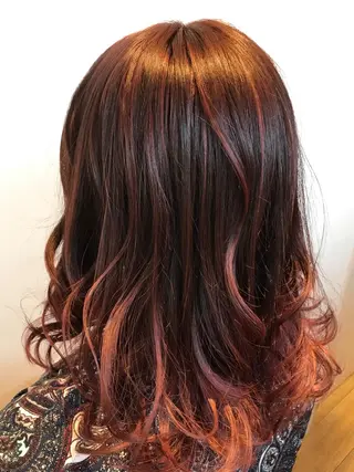 セミロング カラー パーマ マツエク・マツパ 黒木 健悟のヘアスタイル