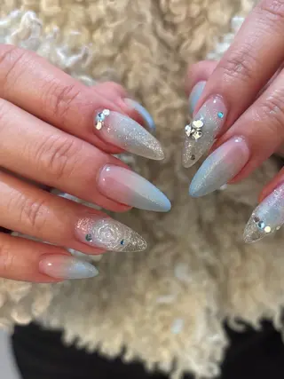 ネイル mimi 高石桃朱のネイルデザイン