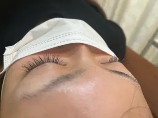 マツエク・マツパ 透明感ハイトーン🦄 キラ🌈のヘアスタイル