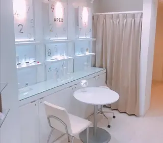 小顔毛穴/POLA 心斎橋難波5分のエステ・リラクイメージ