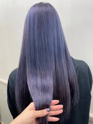 ロング カラー 山西 真琴のヘアスタイル