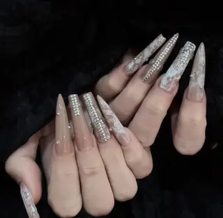 ネイル エリ🫧 nail池袋東口のネイルデザイン