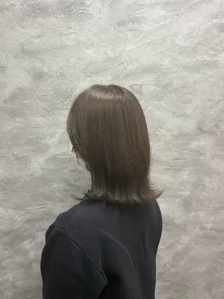 ミディアム カラー ルプラボウ/豊川 篠島 みなみのヘアスタイル