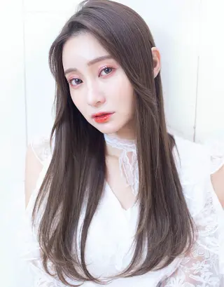 ロング カラー 長尾 桃佳のヘアスタイル