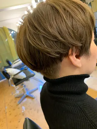 ショート カラー Lagom なかだのヘアスタイル