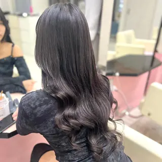 ロング SEASON 大阪梅田駅徒歩7分のヘアスタイル