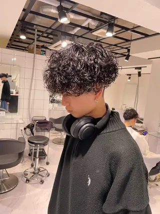 パーマ メンズ men's特化 値段以上の仕上がりにのヘアスタイル