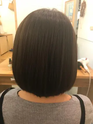 ショート カラー 山口 穂野香のヘアスタイル