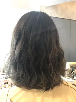 セミロング カラー エリアNo.1カラー ⭐️hikaru⭐️のヘアスタイル