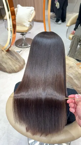 セミロング カラー 縮毛矯正✨🫧 レイヤー川村利幸のヘアスタイル
