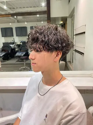 パーマ メンズ 大阪美容師 井上智博のヘアスタイル