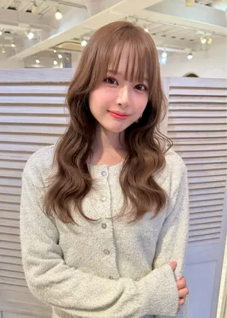 セミロング 大人可愛いレイヤー 大田のヘアスタイル