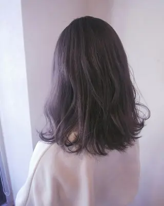 セミロング カラー RU RIのヘアスタイル