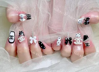 ネイル Momo 🤍のネイルデザイン