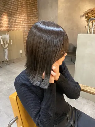 ミディアム カラー ベージュ/オリーブ/ miyabiのヘアスタイル