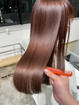 ミディアム カラー ヘアアレンジ アイブロウ ミニボブ/ブリーチ 🌈MISATOのヘアスタイル