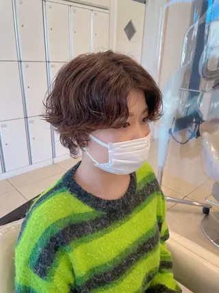 ショート パーマ 吉原 雪乃のヘアスタイル