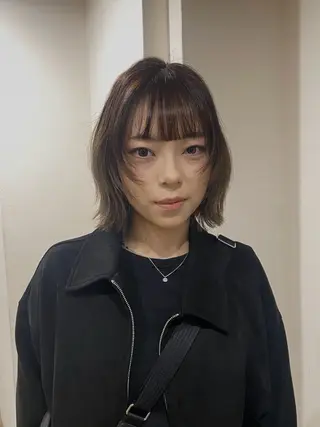 ミディアム カラー くすみカラー / 肌馴染み/ 花房佑夏のヘアスタイル