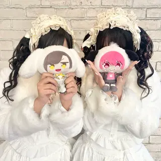ヘアアレンジ ハイトーンカラー シールエクステのヘアスタイル