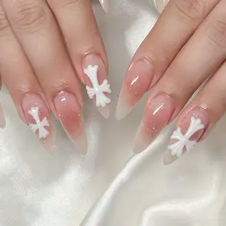 ネイル L'oeillet所属・L'oeillet HIBIKIのネイルデザイン