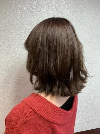 ミディアム 榎本 美雪のヘアスタイル