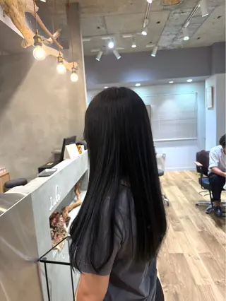 ロング カラー 中村 凜のヘアスタイル