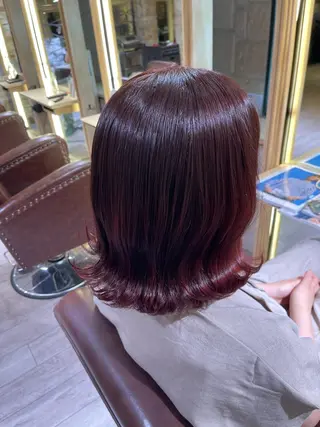 ミディアム 千代 夏輝のヘアスタイル