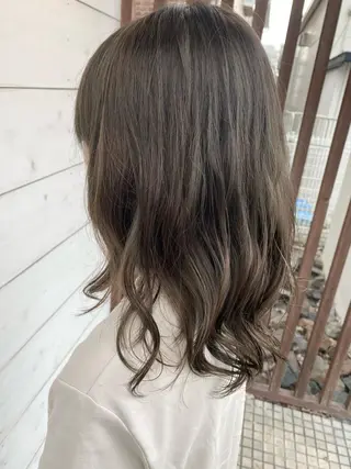 カラー SALOWIN栄 高須大貴のヘアスタイル