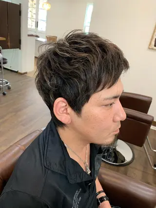 カラー メンズ 竹廣 春奈のヘアスタイル