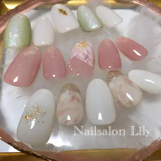 ネイル Lily*nail 🌻Mii🌻のネイルデザイン