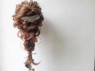 ミディアム カラー パーマ ヘアアレンジ メンズ キッズ ネイル マツエク・マツパ premier modelsのヘアスタイル